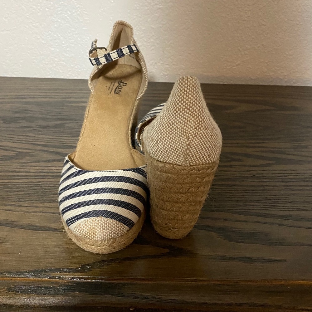 Bass Nautical Wedge